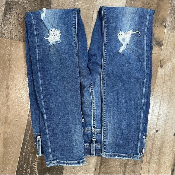 Lucky Brand Distressed Brooke Legging Jean 4/27 - Picture 3 of 11